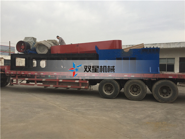 <a href='http://astimsrl.com' target='_blank'><span>金属撕碎机</span></a>厂家1600型设备发货现场